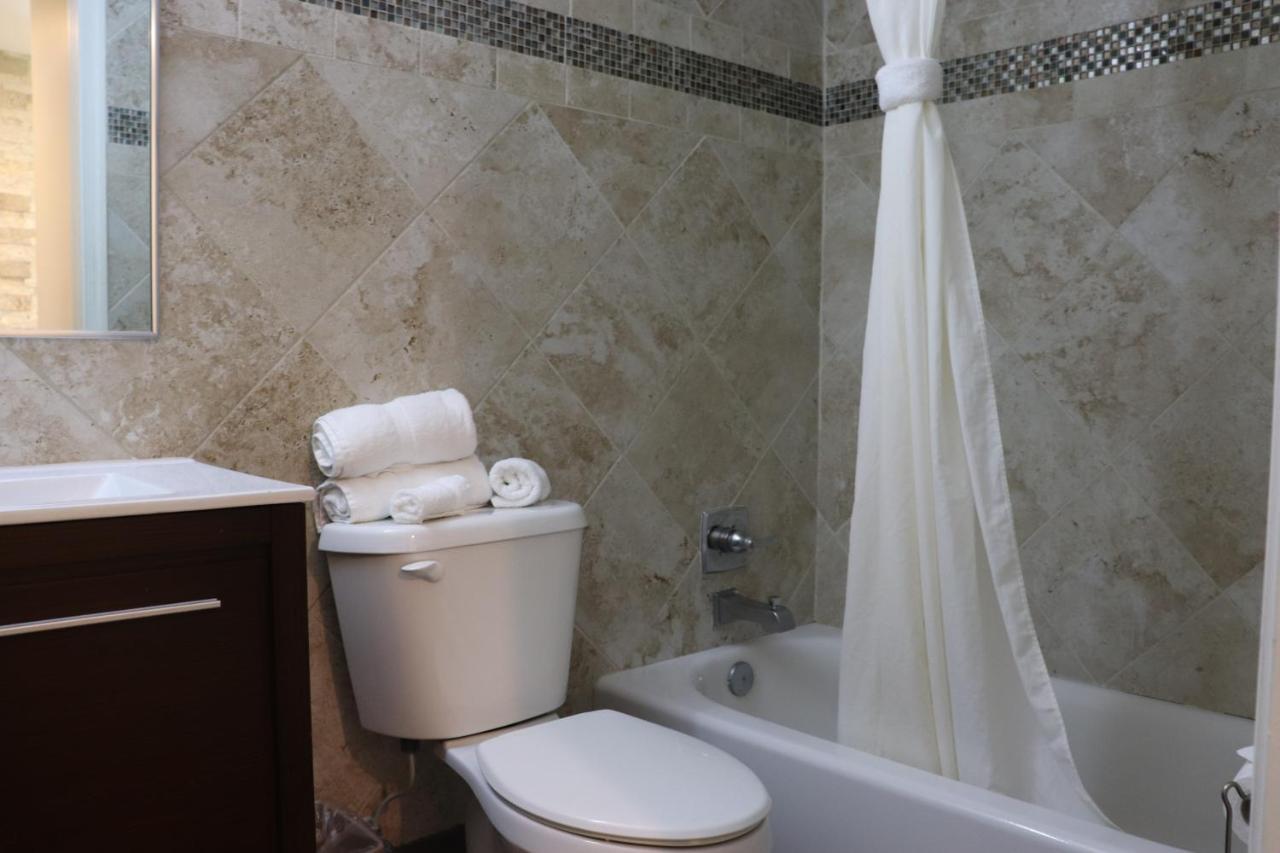 Curtis Inn & Suites Голлівуд Екстер'єр фото